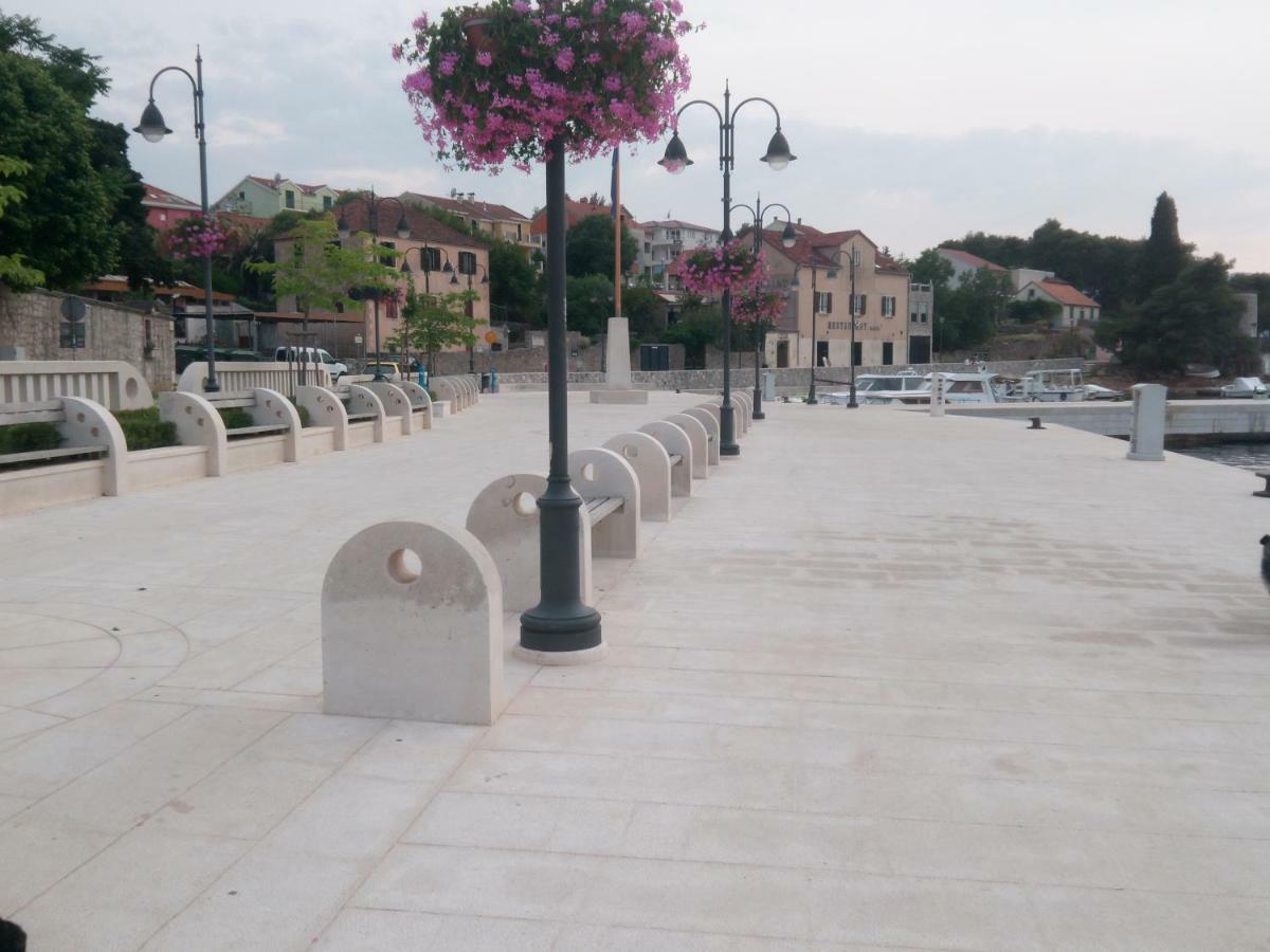 Lomar Apartman Stari Grad (Hvar)